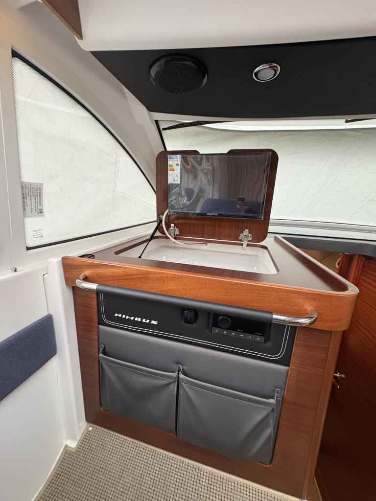Motorboot Nimbus 305 Coupe