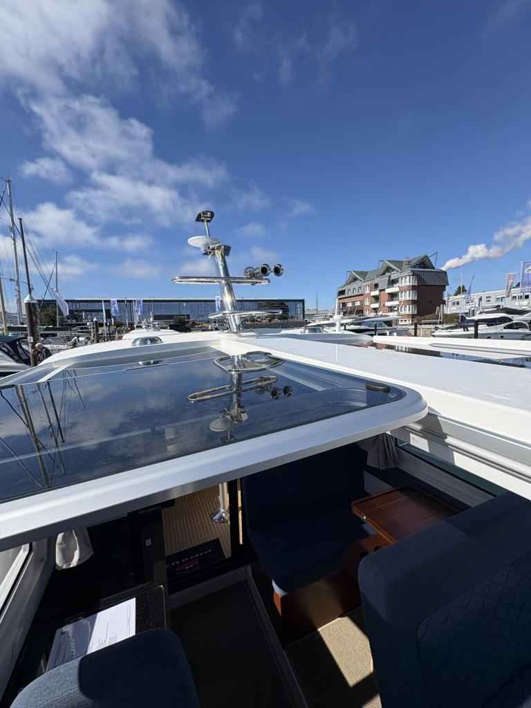 Motorboot Nimbus 305 Coupe