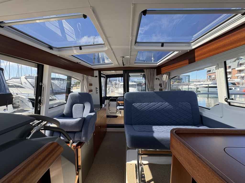 Motorboot Nimbus 305 Coupe