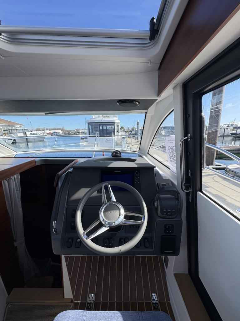 Motorboot Nimbus 305 Coupe