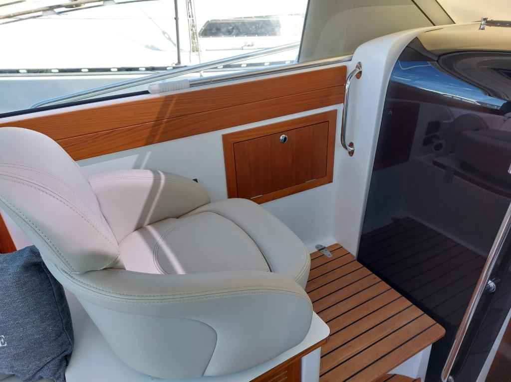 Motorboot Aquador 25 HT