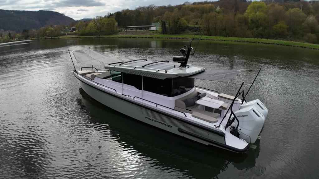 Motorboot Axopar 37 XC Cross Cabin