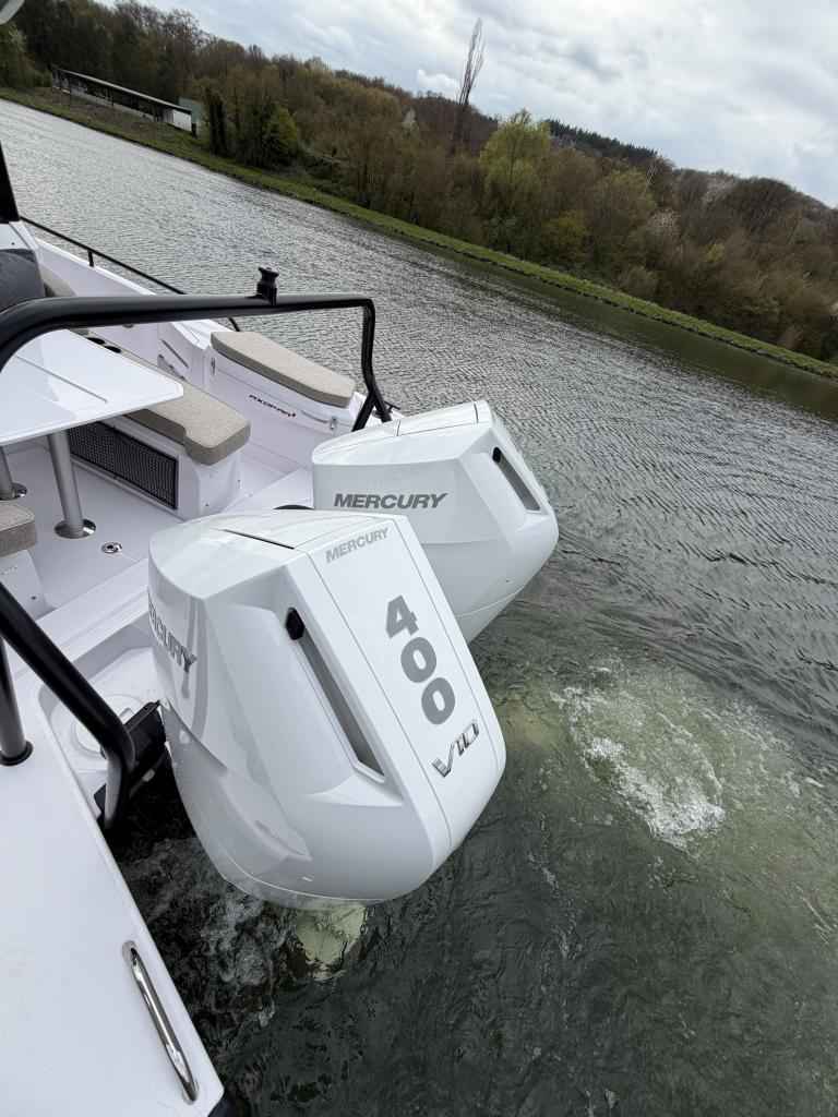 Motorboot Axopar 37 XC Cross Cabin