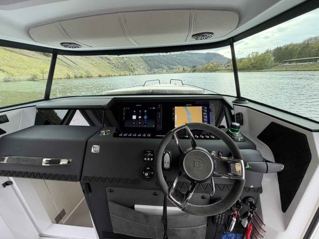 Motorboot Axopar 37 XC Cross Cabin