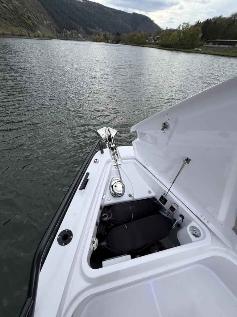 Motorboot Axopar 37 XC Cross Cabin