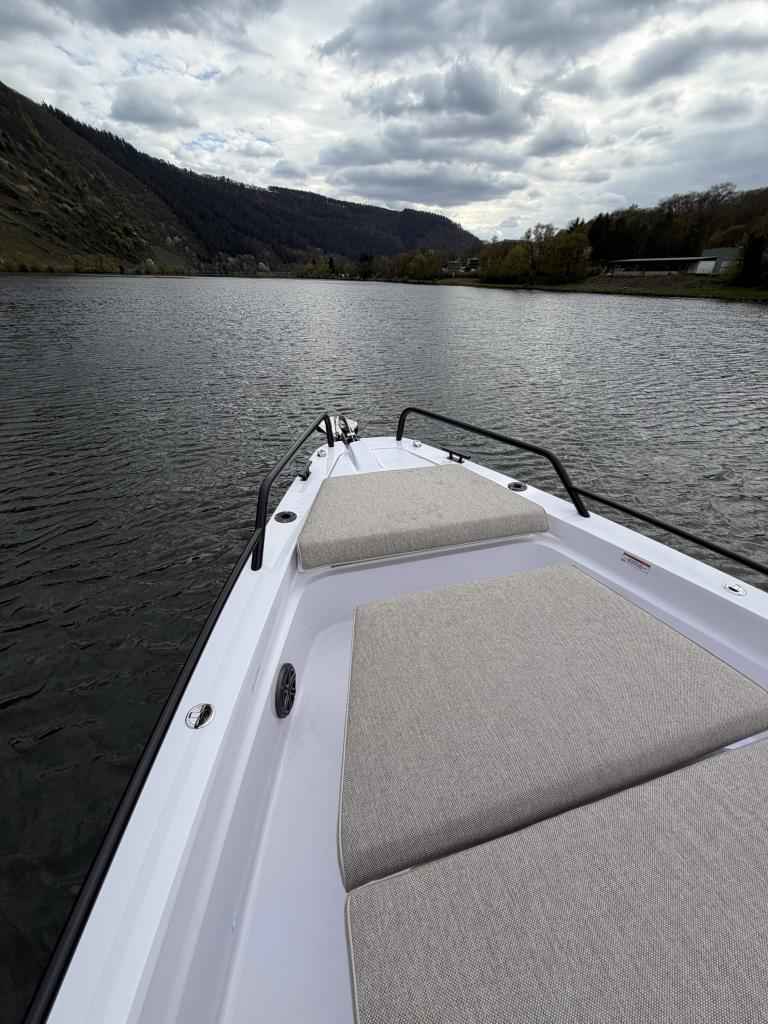 Motorboot Axopar 37 XC Cross Cabin