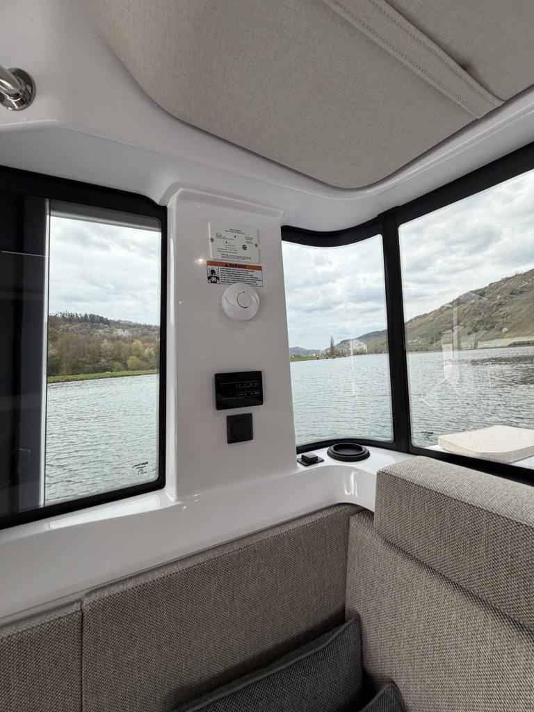Motorboot Axopar 37 XC Cross Cabin