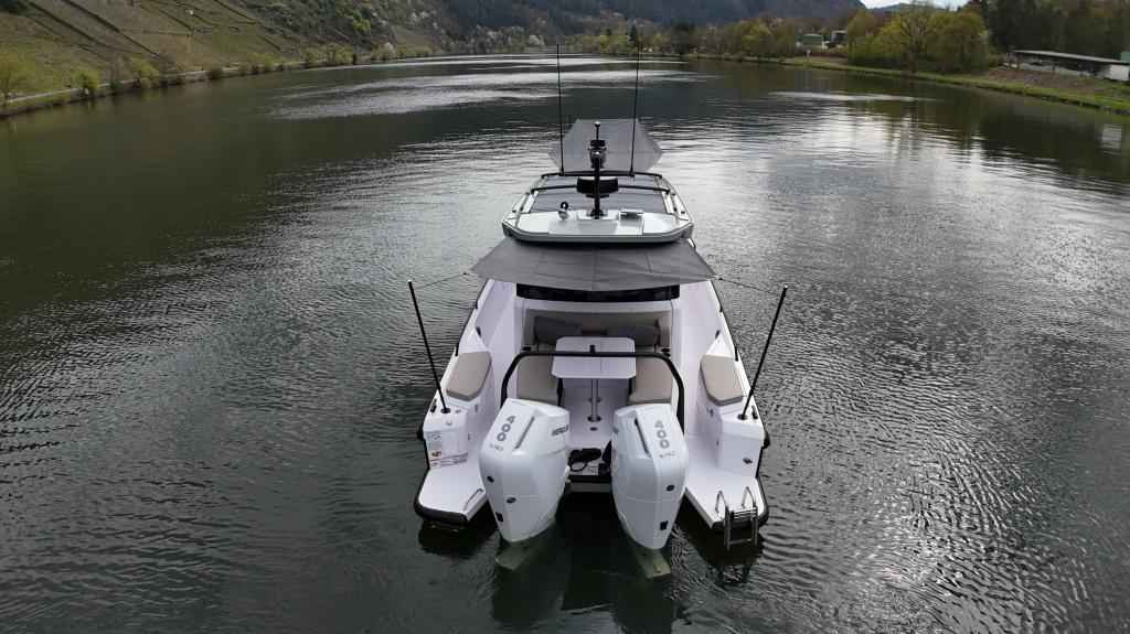 Motorboot Axopar 37 XC Cross Cabin