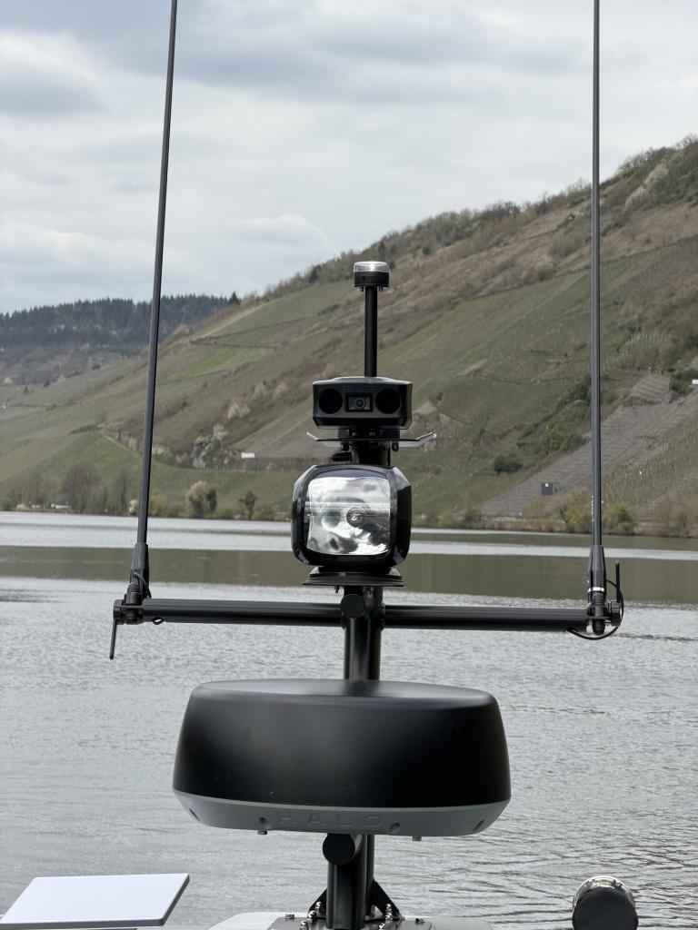 Motorboot Axopar 37 XC Cross Cabin