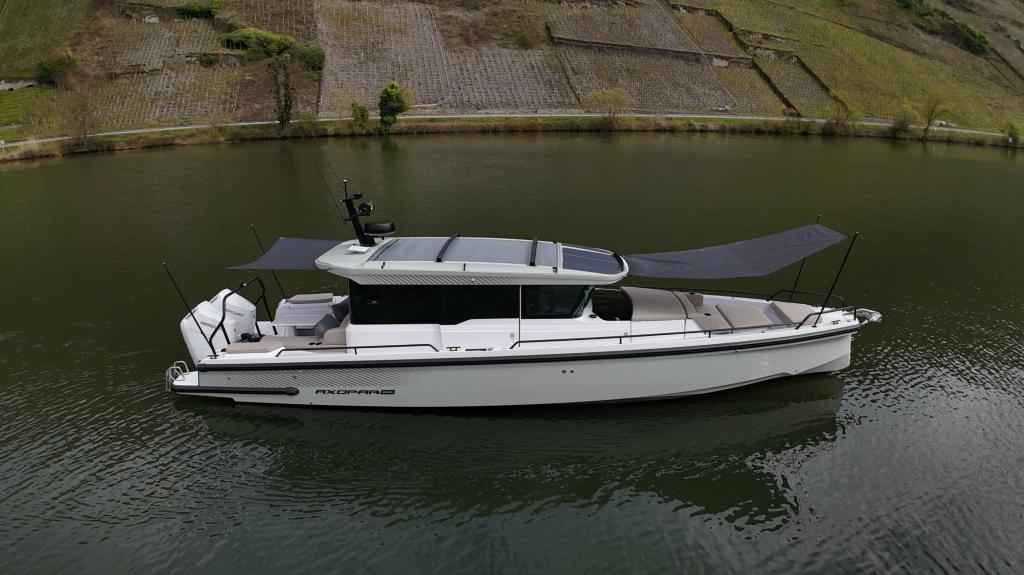 Motorboot Axopar 37 XC Cross Cabin