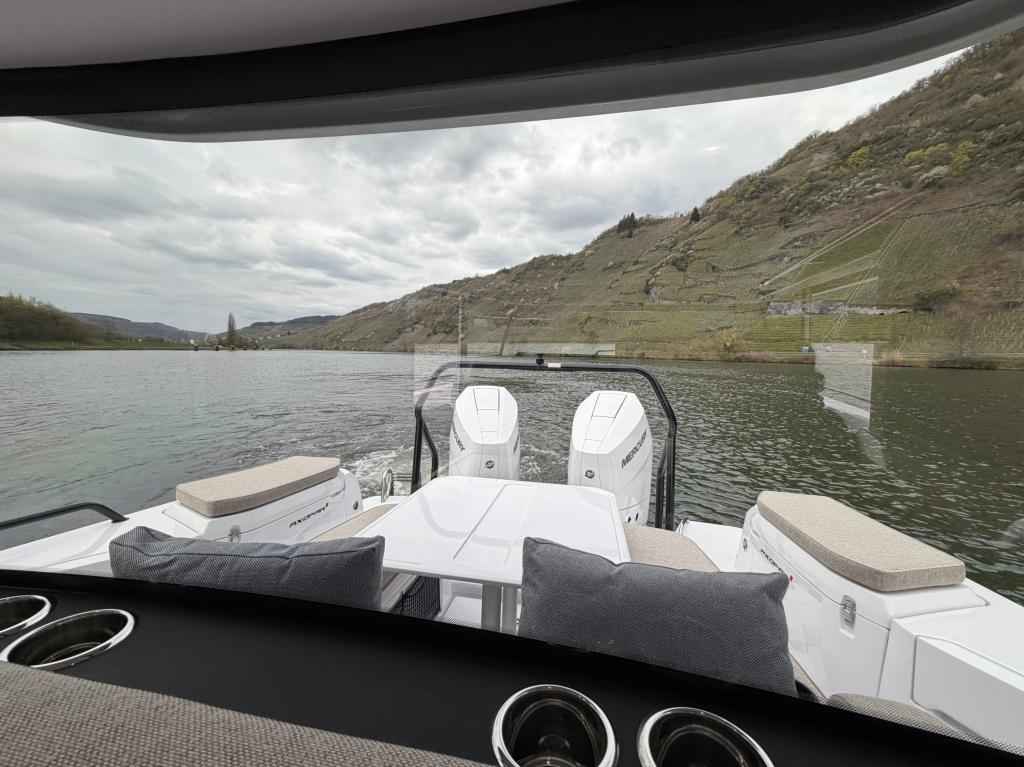 Motorboot Axopar 37 XC Cross Cabin