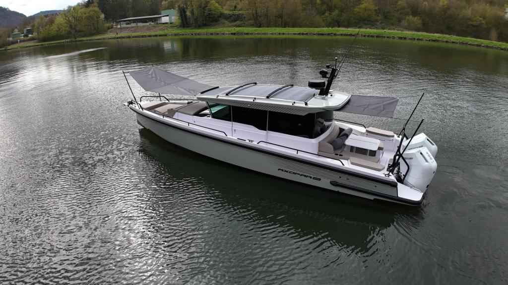 Motorboot Axopar 37 XC Cross Cabin