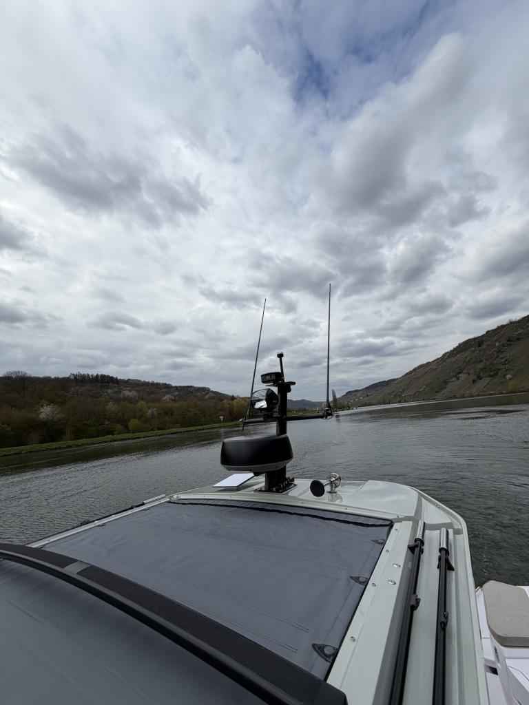 Motorboot Axopar 37 XC Cross Cabin