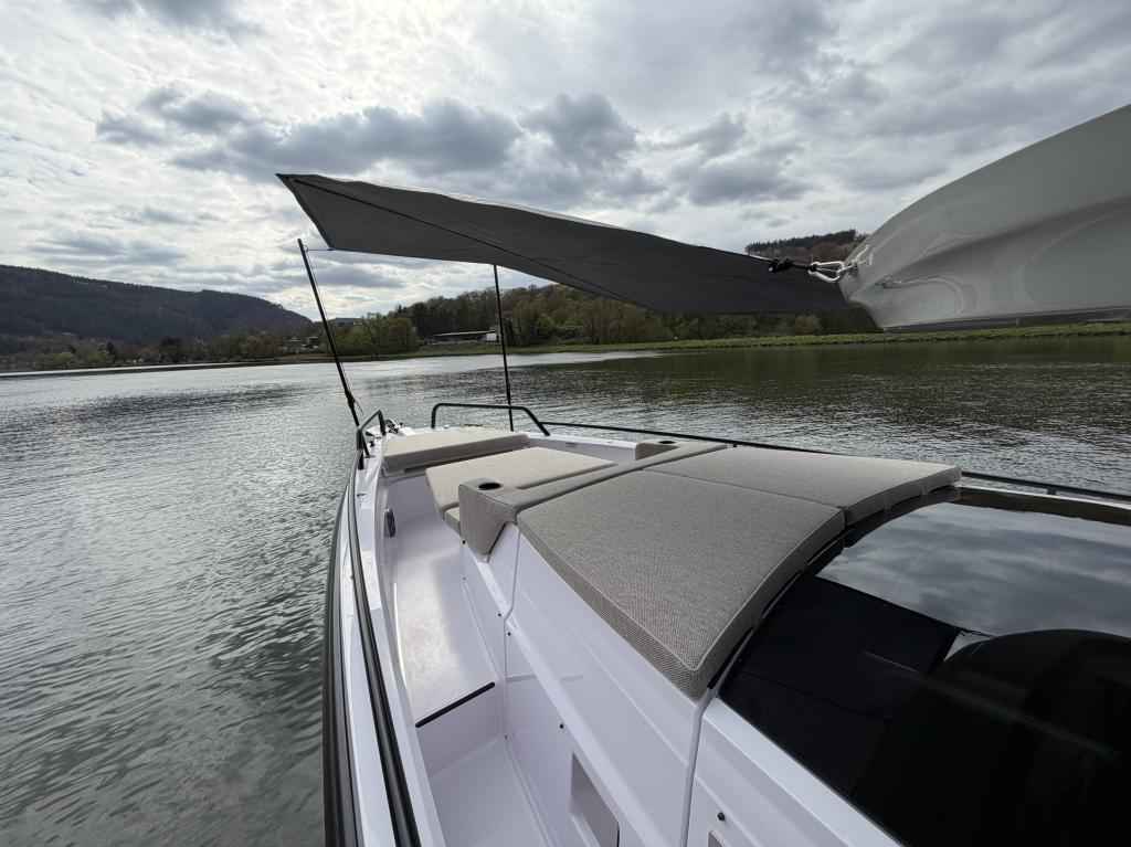 Motorboot Axopar 37 XC Cross Cabin
