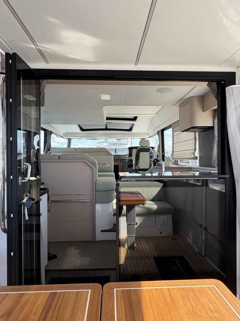 Motorboot Nimbus 495 Flybridge