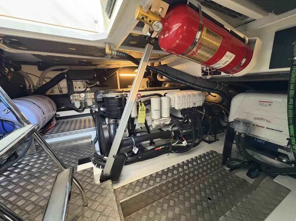 Motorboot Nimbus 495 Flybridge
