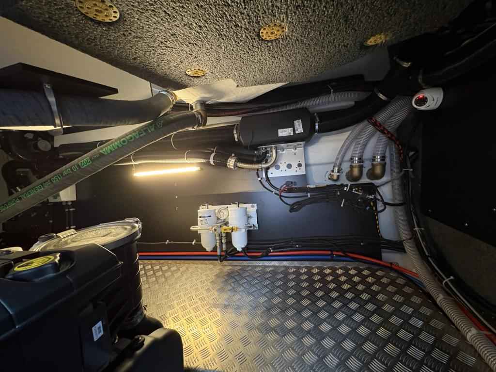 Motorboot Nimbus 495 Flybridge