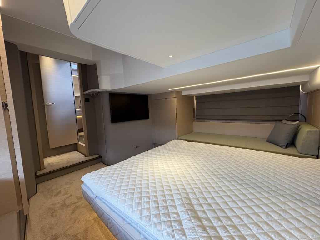 Motorboot Nimbus 495 Flybridge