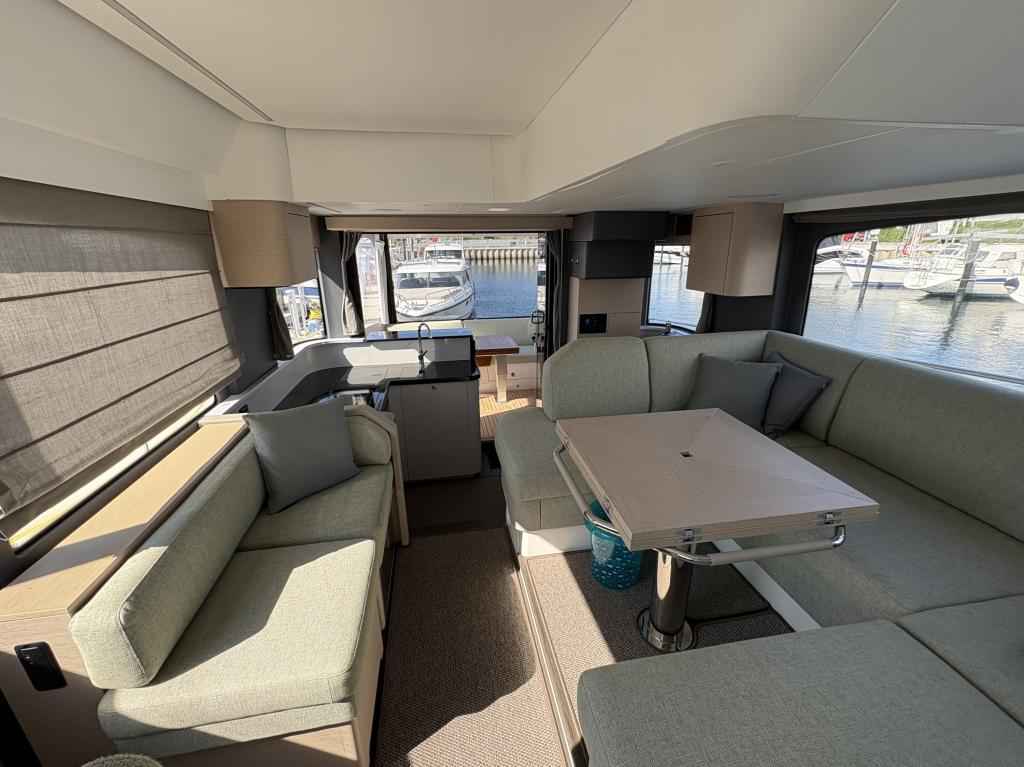 Motorboot Nimbus 495 Flybridge