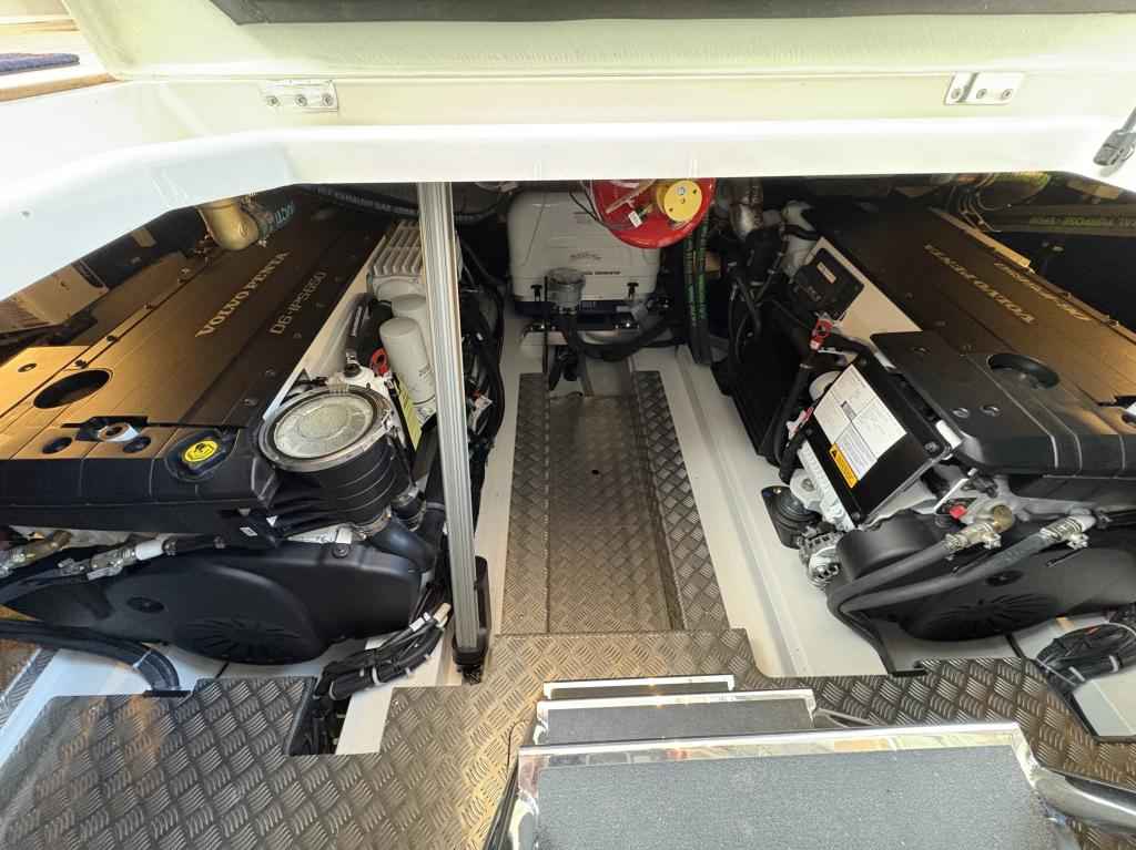 Motorboot Nimbus 495 Flybridge