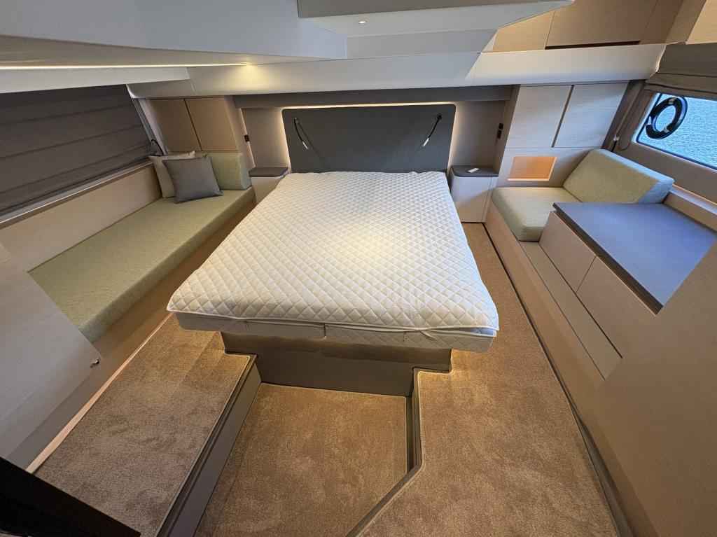 Motorboot Nimbus 495 Flybridge