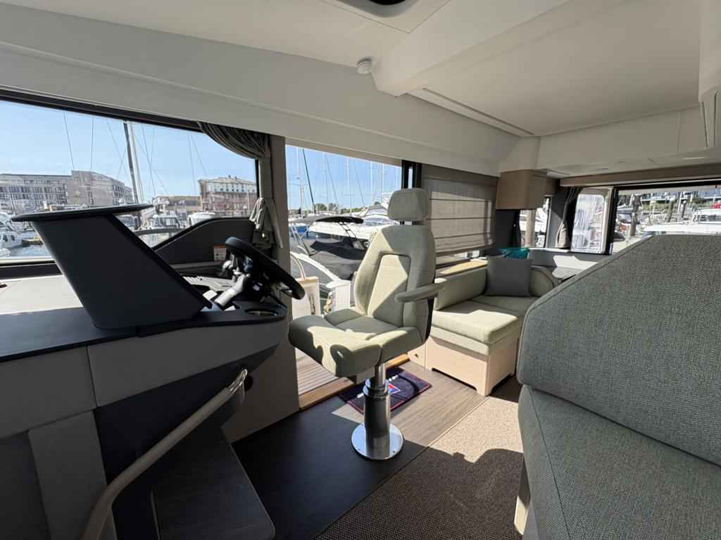 Motorboot Nimbus 495 Flybridge