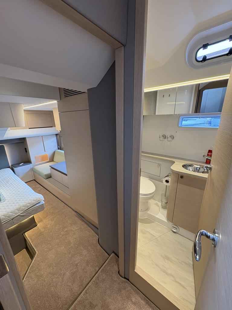 Motorboot Nimbus 495 Flybridge
