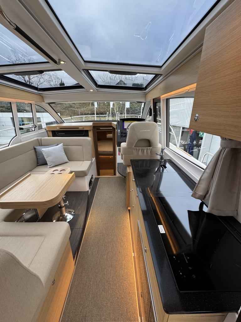Motorboot Nimbus 365 Coupe Lagerboot