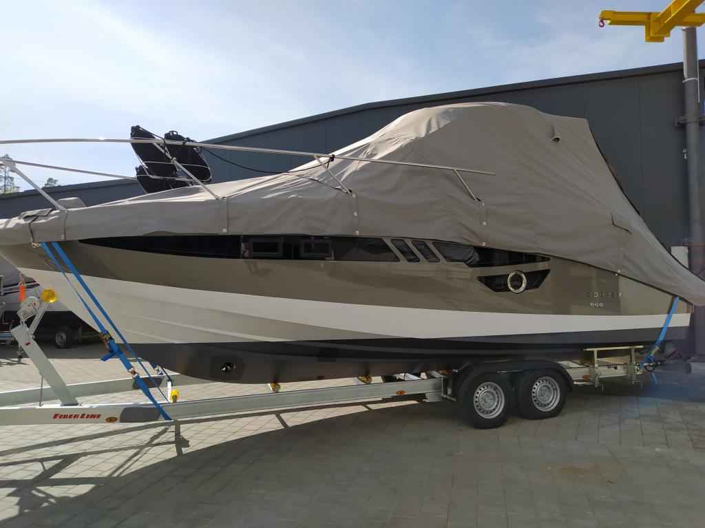 Motorboot Cobrey 28 SC mit Bodenseezulassung