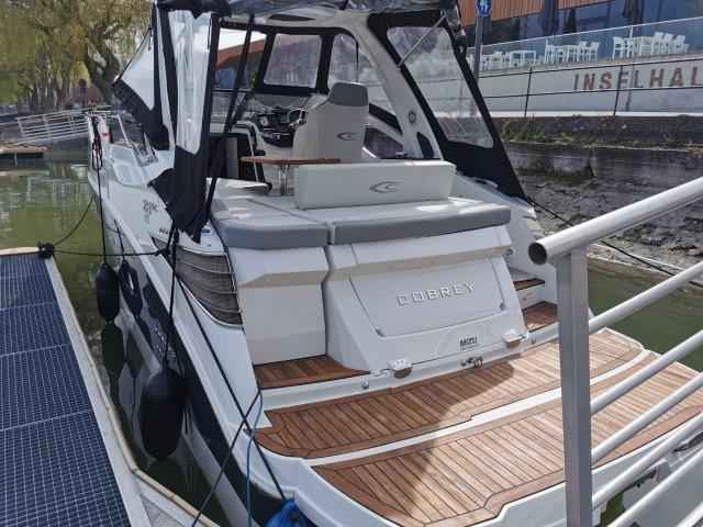 Motorboot Cobrey 28 SC/SCL mit Bodenseezulassung 300 PS