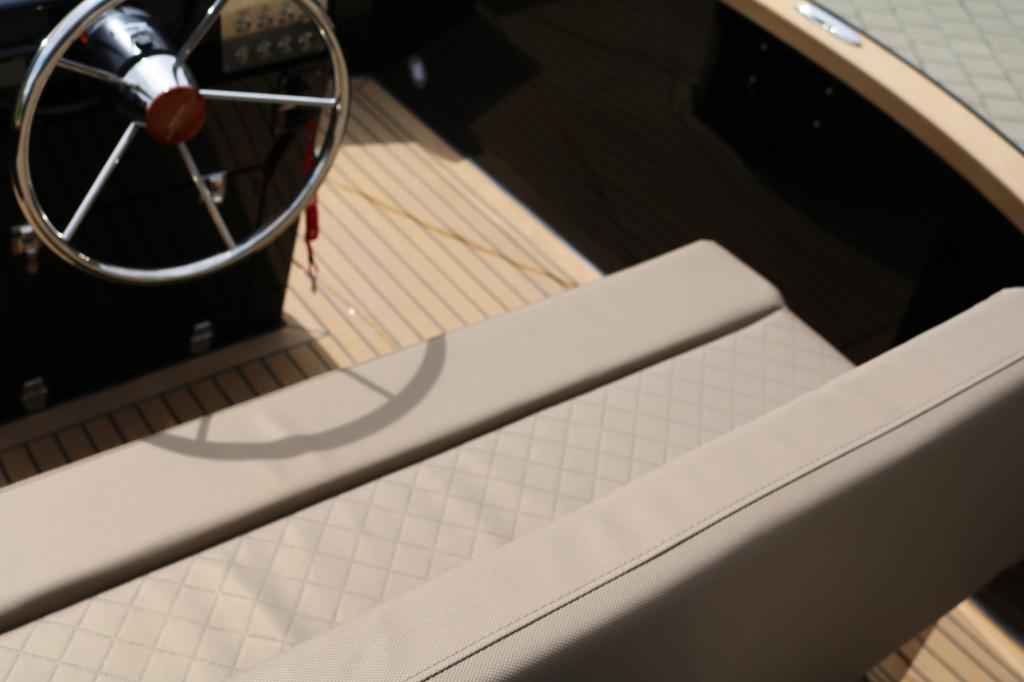 Motorboot Futuro ZX20 mit Bodenseezulassung, 80 PS