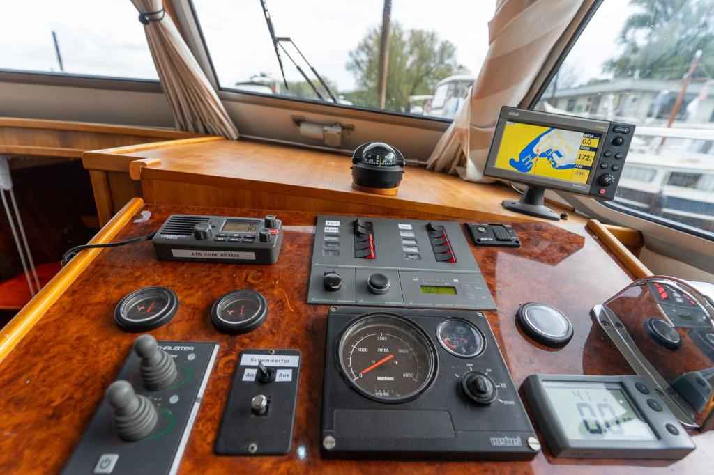 Motorboot van der Heijden 1100