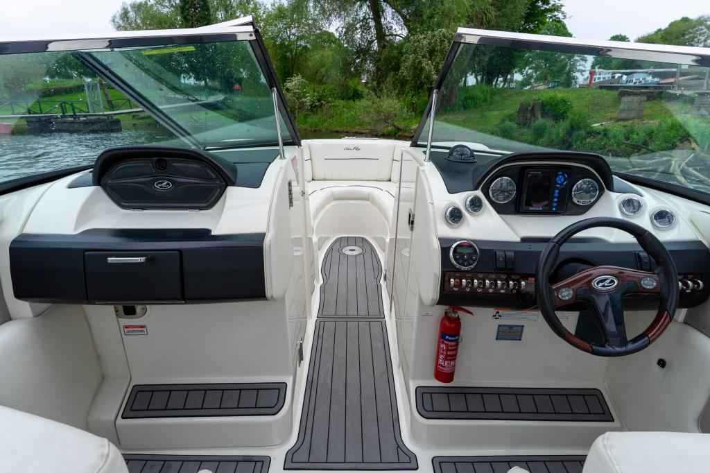 Motorboot Sea Ray 270 slx