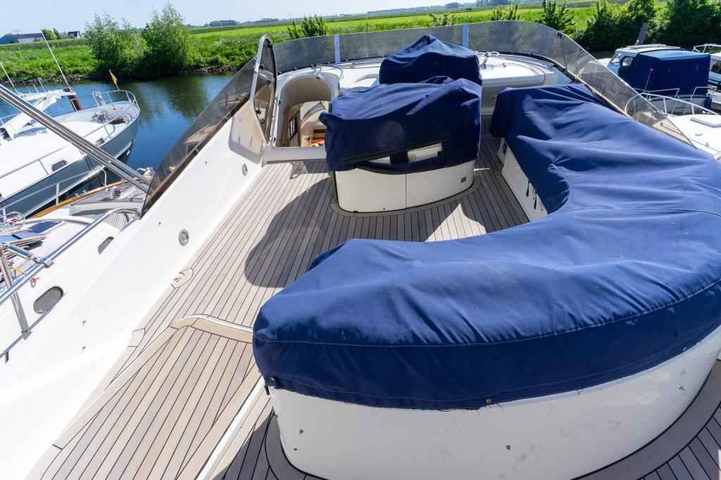 Motorboot Fairline 55 Squadron