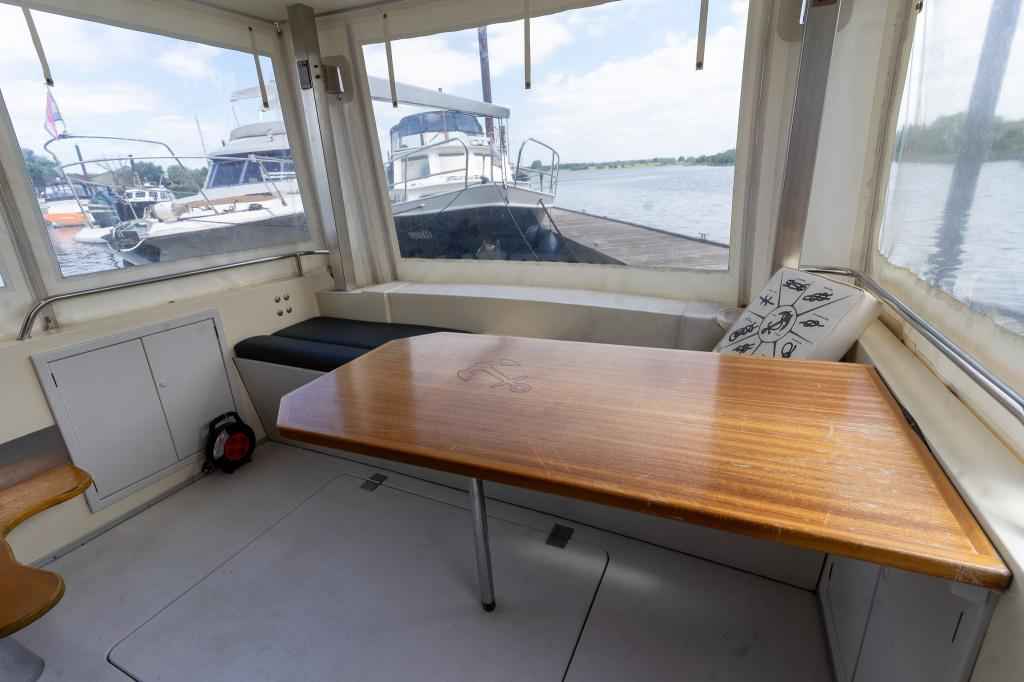 Motorboot Princess 385