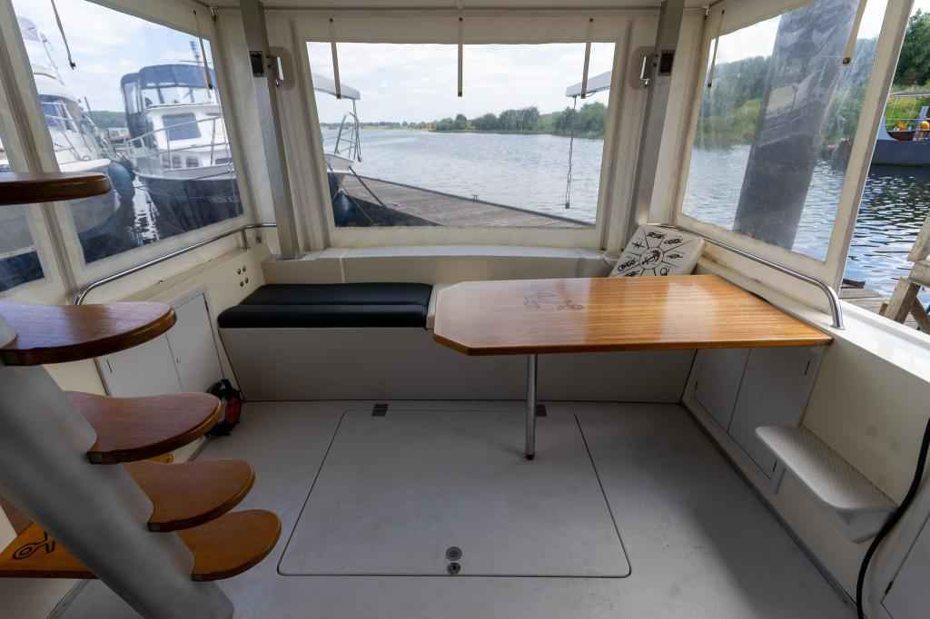 Motorboot Princess 385