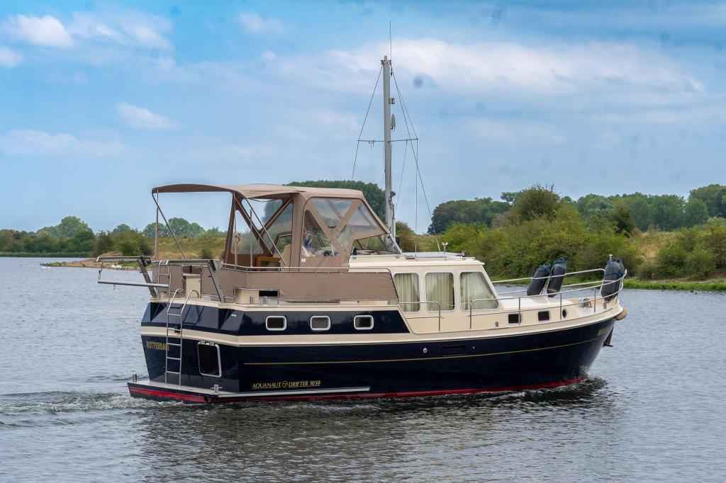 Motorboot Aquanaut Drifter 1050
