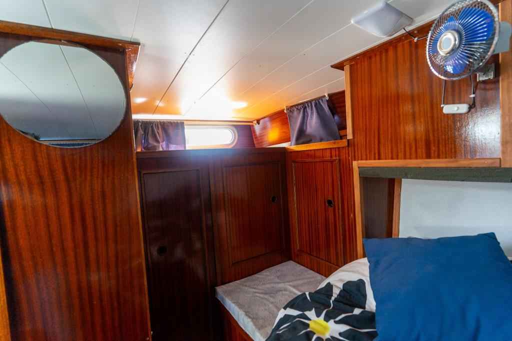 Motorboot Tak Kruiser 900