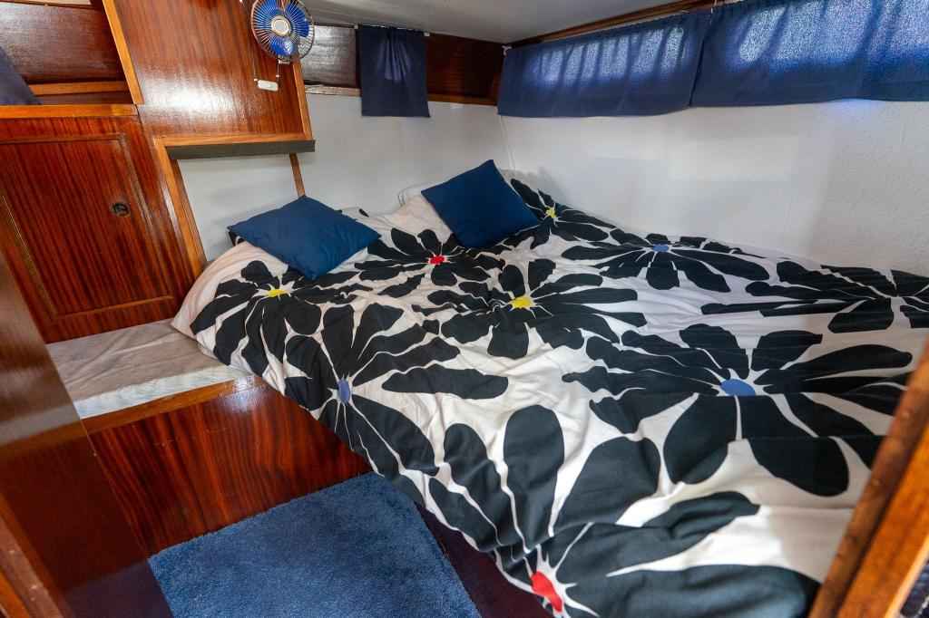Motorboot Tak Kruiser 900