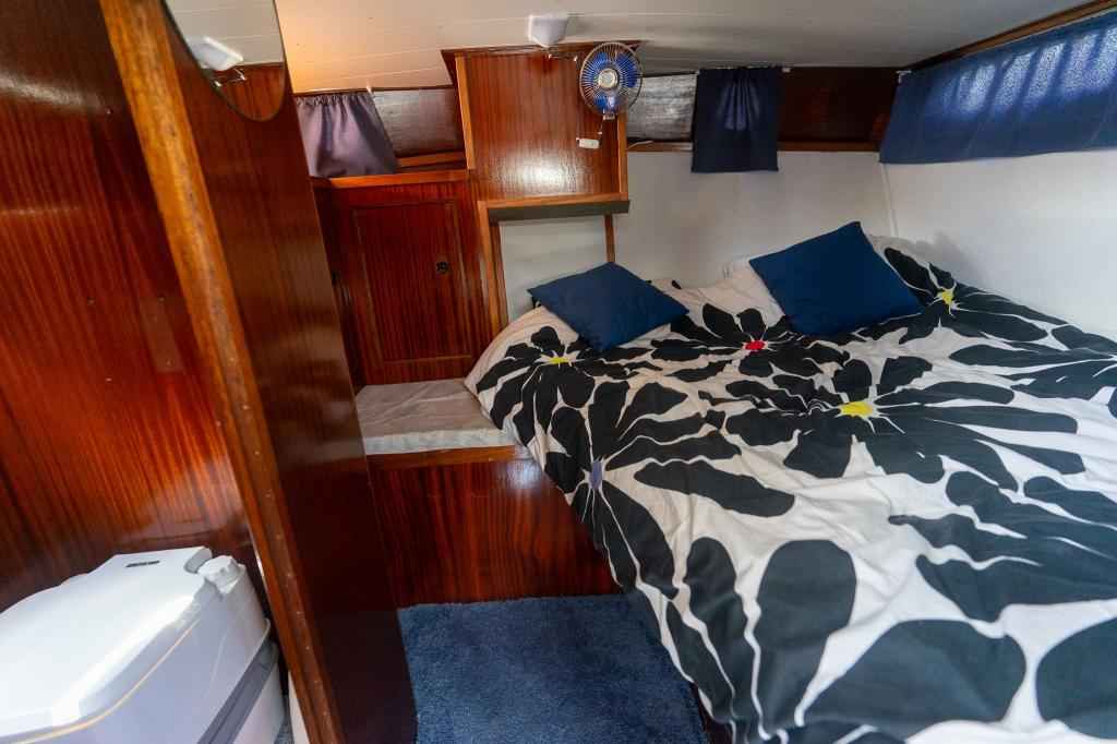 Motorboot Tak Kruiser 900