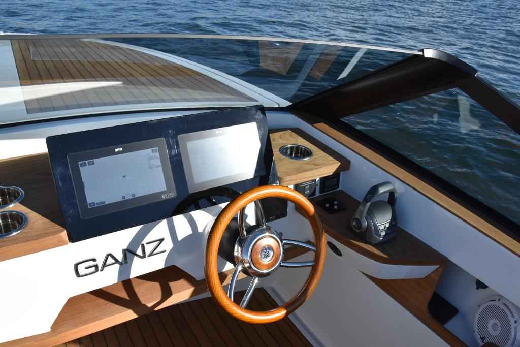 Motorboot Ganz Boats Ovation 7X Cruiser