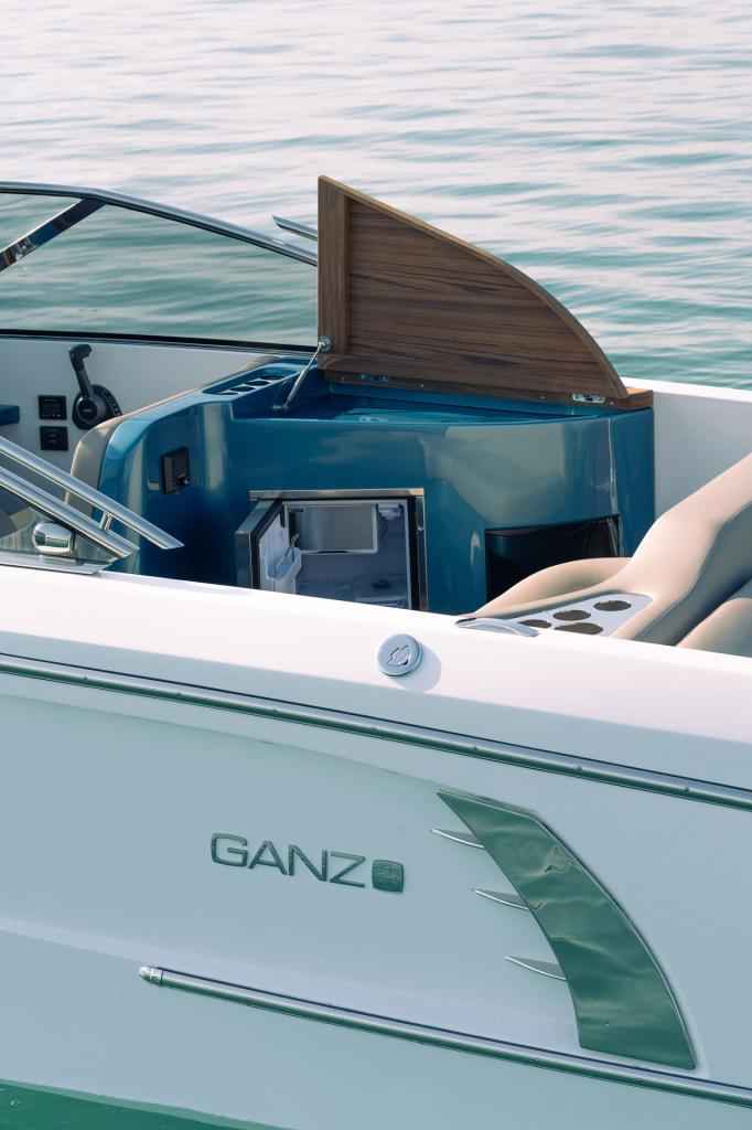 Motorboot Ganz Boats Ovation 7.6 Cabin