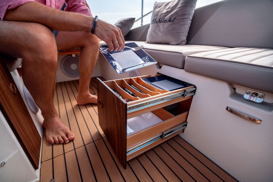 Motorboot Stickl E-Spirit 730