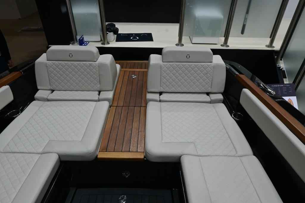 Motorboot VTS Boats Flying Shark 7.7 Classic
