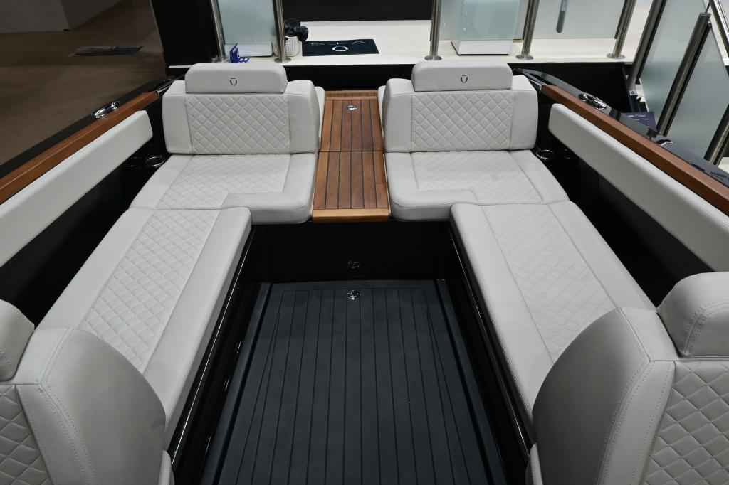 Motorboot VTS Boats Flying Shark 7.7 Classic