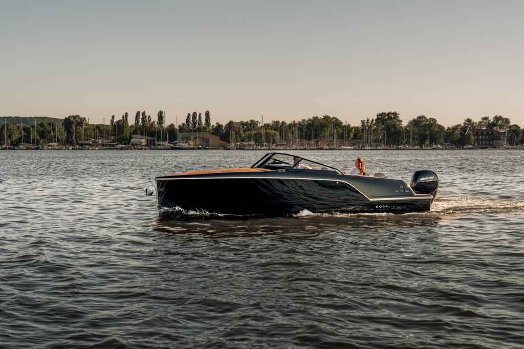 Motorboot VTS Boats Flying Shark 7.7 Classic