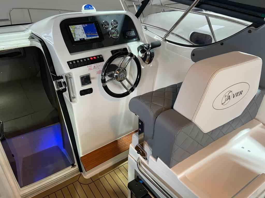 Motorboot Saver 750 Cabin inkl. Suzuki DF250 APX