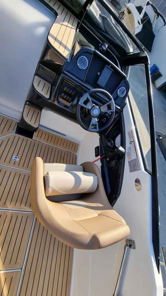 Motorboot Quicksilver Activ 755 Cruiser, bis 250PS & Trailer (NEU auf Bestellung)