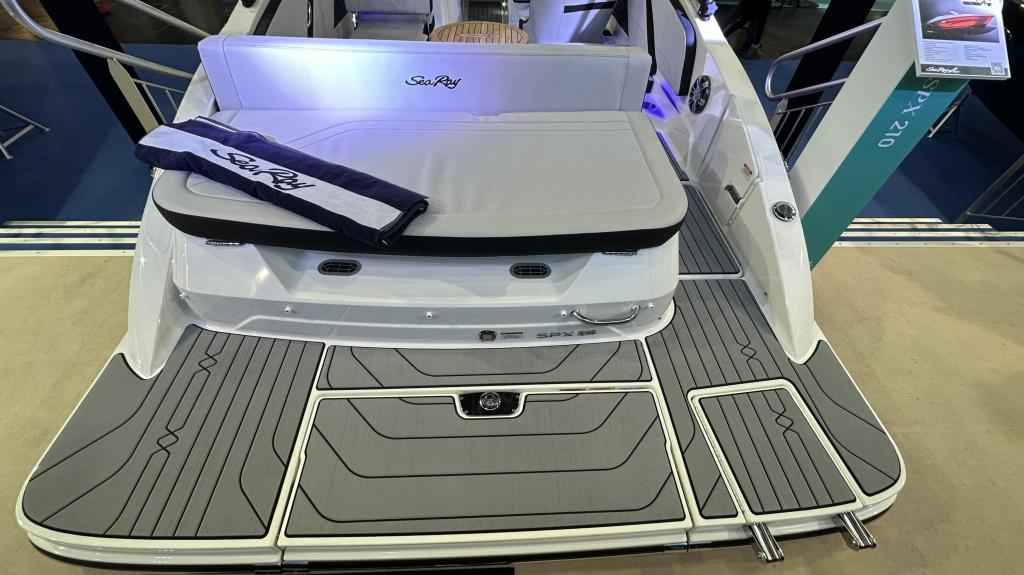Motorboot Sea Ray SPXE 210 *HOT SUMMER SALE*