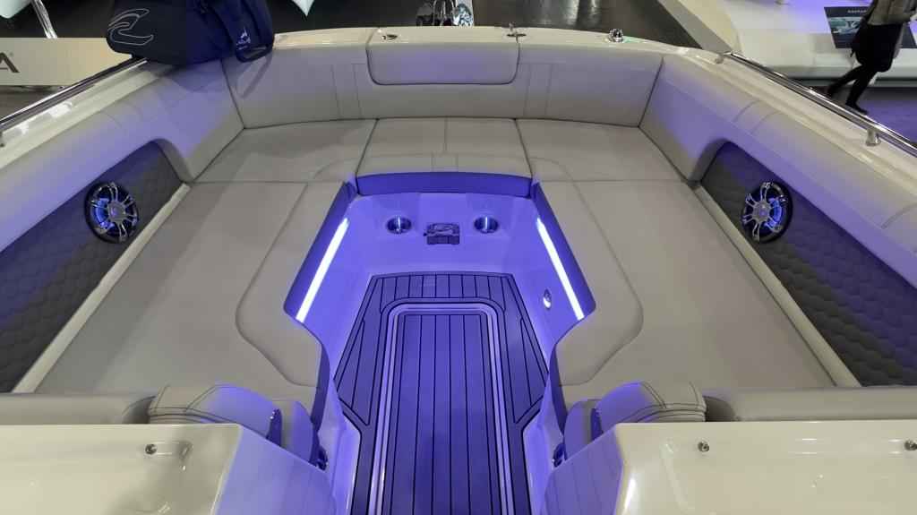 Motorboot Sea Ray SDXE 290 (NEU auf Bestellung)